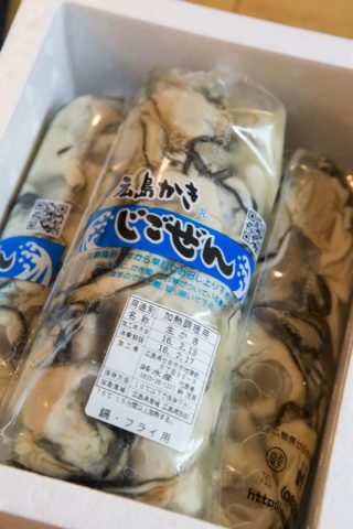 広島　地御前の大粒牡蠣
